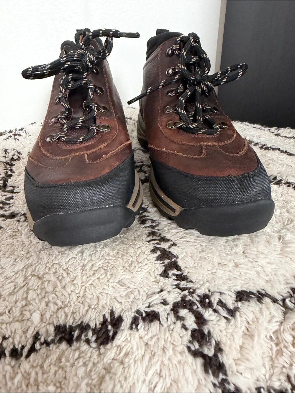 Timberland Youth Brown Leather Hiking Boots Size 2 waterproof Gorpcore